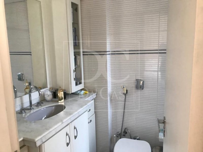 Apartamento à venda com 113m², 3 dormitórios, 1 suíte, 2 vagas no bairro Bela Vista em Porto Alegre