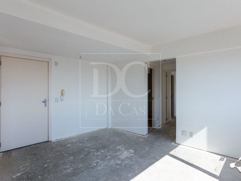 Apartamento à venda com 52m², 2 dormitórios, 1 suíte, 1 vaga no bairro Azenha em Porto Alegre