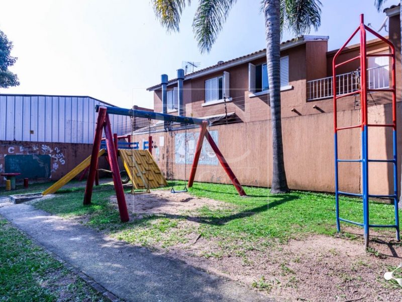 Casa em Condomínio à venda com 97m², 2 dormitórios, 1 suíte, 1 vaga no bairro Jardim Itu em Porto Alegre