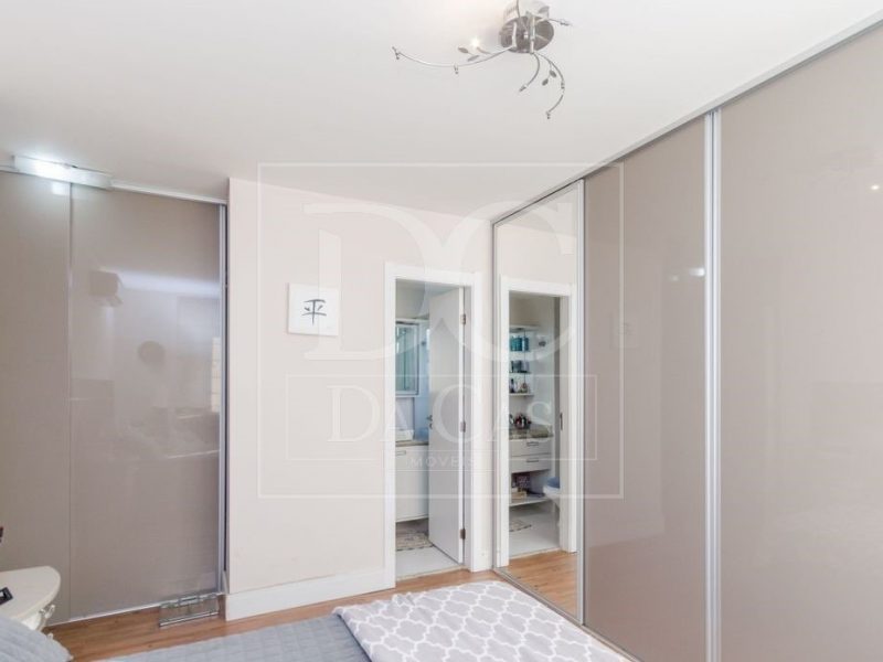 Apartamento à venda com 95m², 3 dormitórios, 1 suíte, 1 vaga no bairro Jardim Lindóia em Porto Alegre