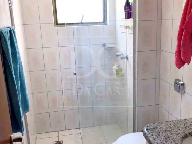 Apartamento à venda com 131m², 3 dormitórios, 1 suíte, 3 vagas no bairro Petrópolis em Porto Alegre