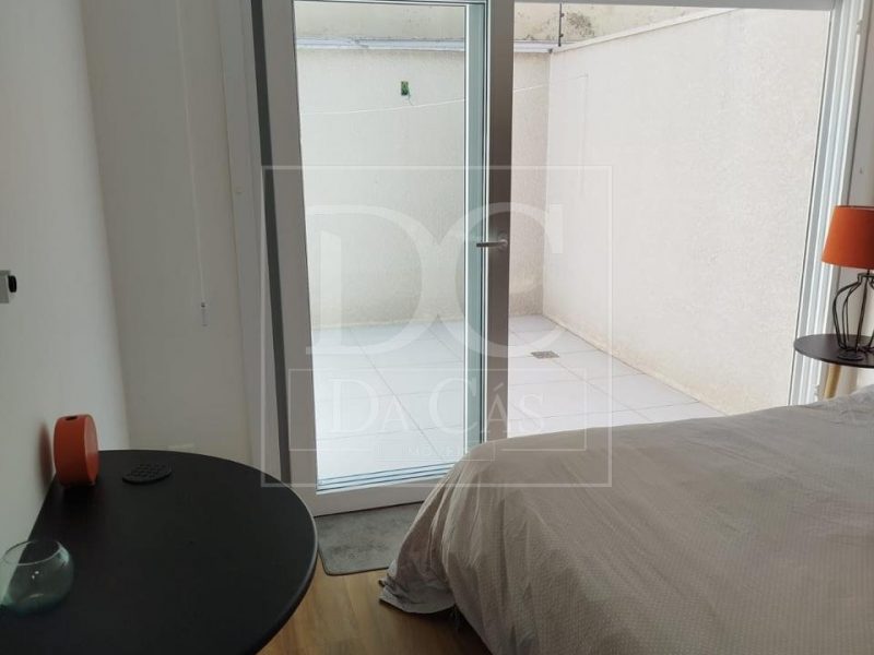 Loft à venda com 45m², 1 dormitório, 1 vaga no bairro Santana em Porto Alegre