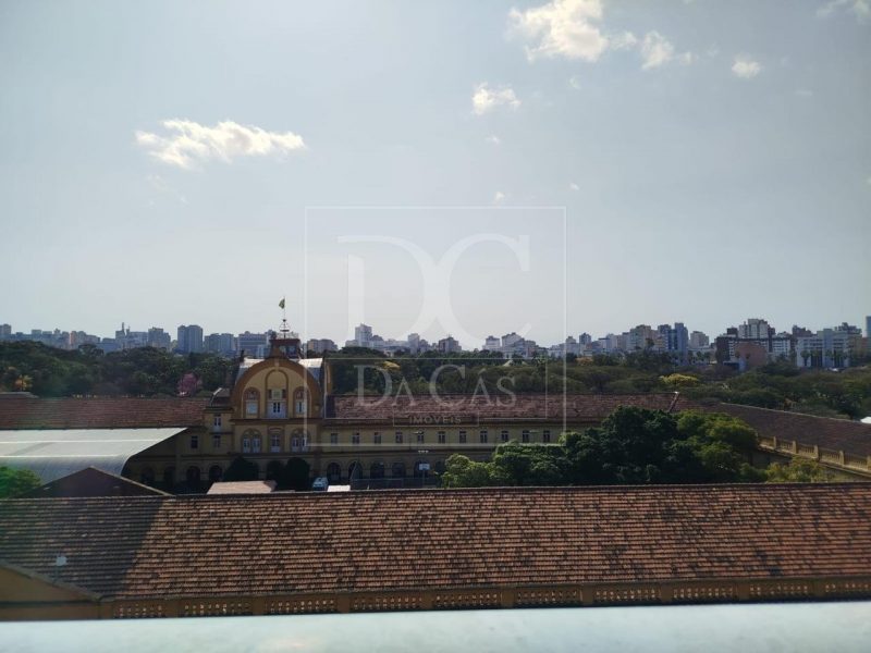 Loft à venda com 45m², 1 dormitório, 1 vaga no bairro Santana em Porto Alegre