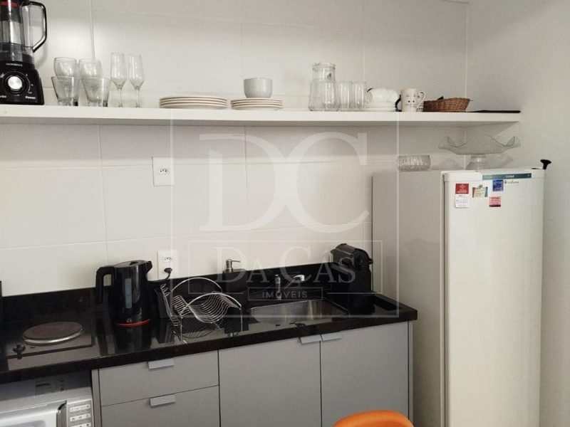 Loft à venda com 45m², 1 dormitório, 1 vaga no bairro Santana em Porto Alegre