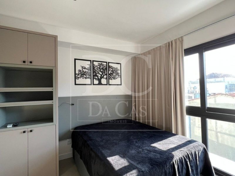 Loft à venda com 28m², 1 dormitório, 1 vaga no bairro Petrópolis em Porto Alegre