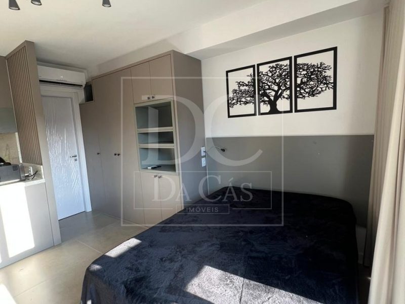 Loft à venda com 28m², 1 dormitório, 1 vaga no bairro Petrópolis em Porto Alegre