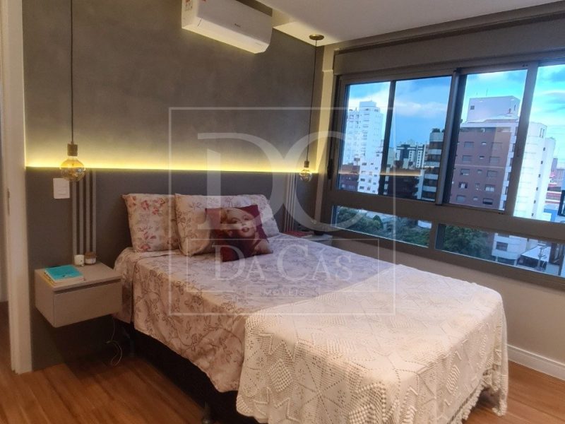 Apartamento à venda com 64m², 2 dormitórios, 1 suíte, 1 vaga no bairro Praia de Belas em Porto Alegre