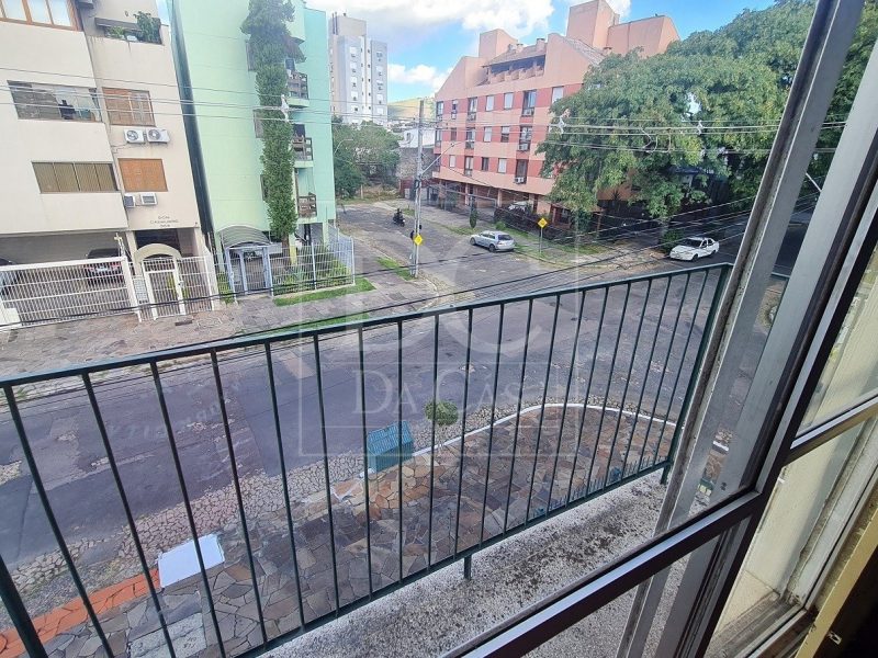 Cobertura à venda com 86m², 2 dormitórios, 1 suíte, 2 vagas no bairro Partenon em Porto Alegre