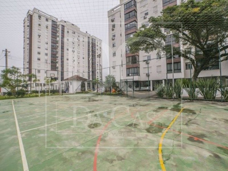 Apartamento à venda com 79m², 3 dormitórios, 1 suíte, 1 vaga no bairro Jardim Botânico em Porto Alegre