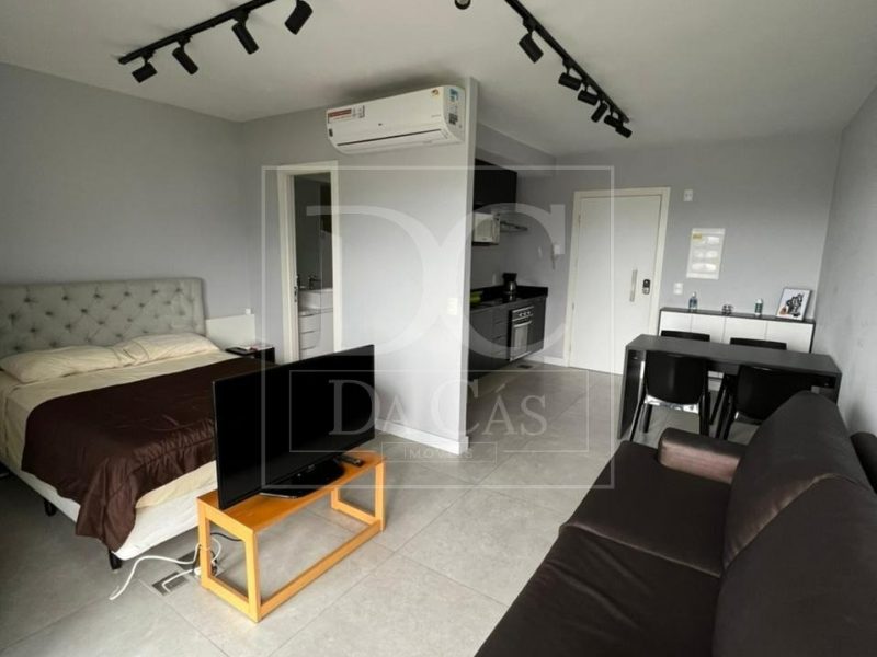 Apartamento à venda com 36m², 1 dormitório, 1 vaga no bairro Jardim Botânico em Porto Alegre