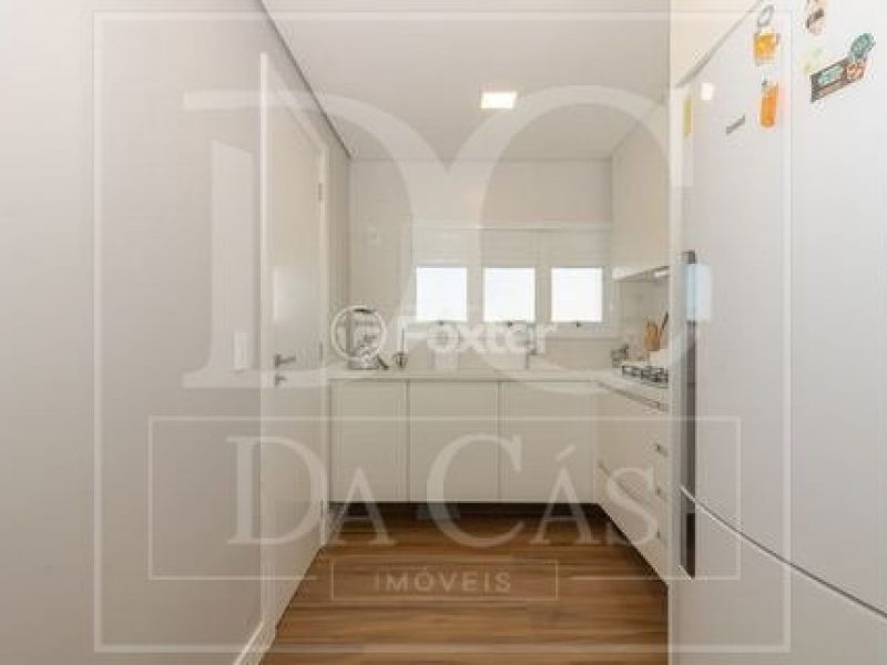 Apartamento à venda com 50m², 1 dormitório, 1 suíte, 2 vagas no bairro Petrópolis em Porto Alegre