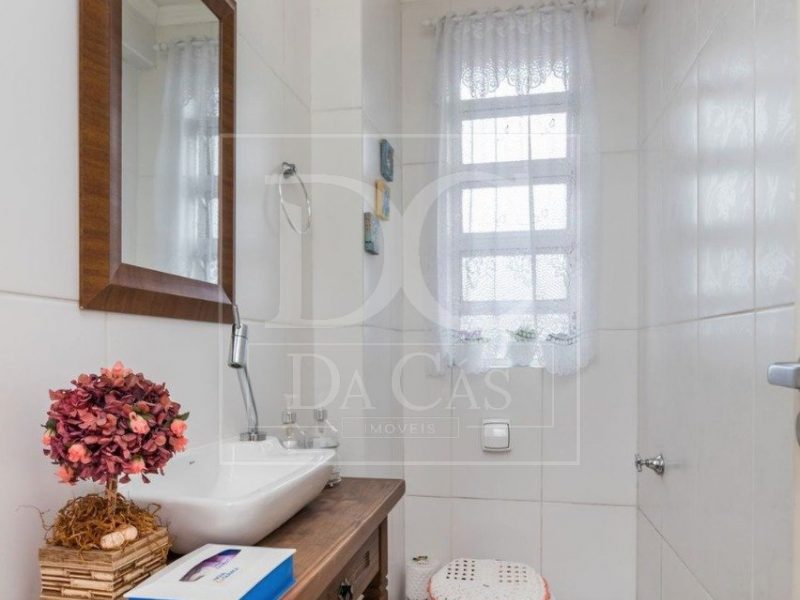 Apartamento à venda com 117m², 3 dormitórios, 1 suíte, 2 vagas no bairro Petrópolis em Porto Alegre