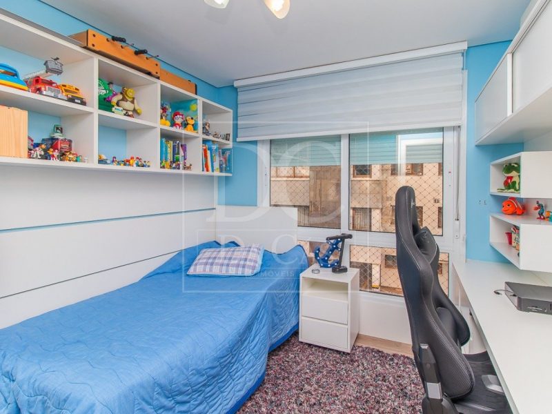 Apartamento à venda com 180m², 3 dormitórios, 3 suítes, 3 vagas no bairro Auxiliadora em Porto Alegre