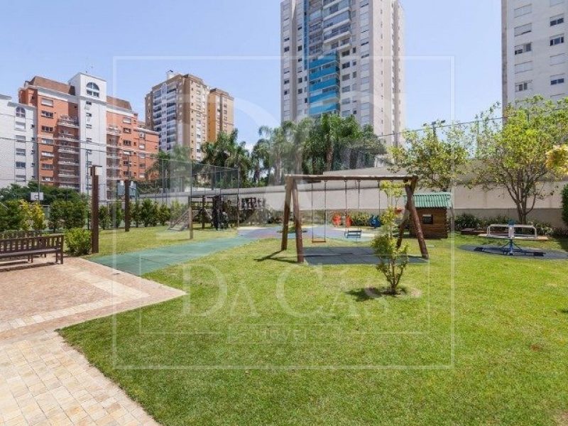 Apartamento à venda com 146m², 3 dormitórios, 3 suítes, 2 vagas no bairro Jardim Europa em Porto Alegre