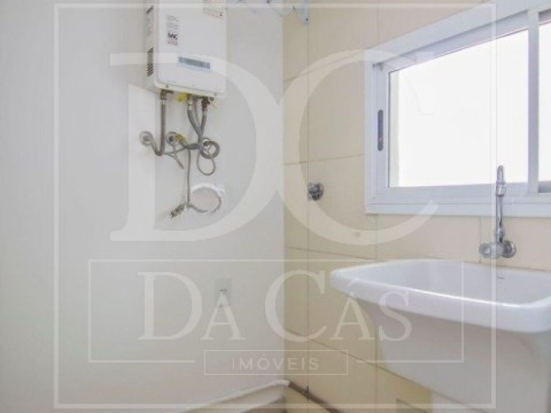 Apartamento à venda com 61m², 2 dormitórios, 1 vaga no bairro Camaquã em Porto Alegre