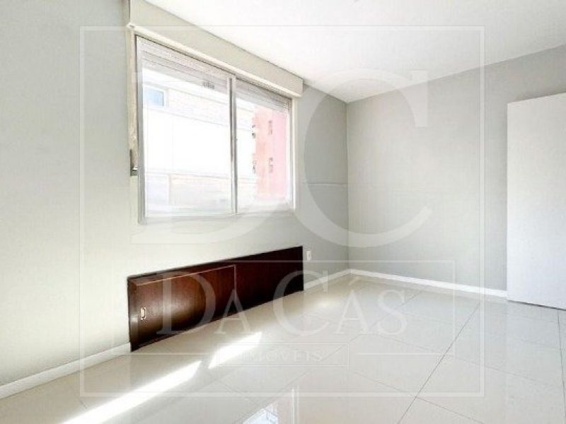 Apartamento à venda com 59m², 2 dormitórios, 1 vaga no bairro Bom Fim em Porto Alegre