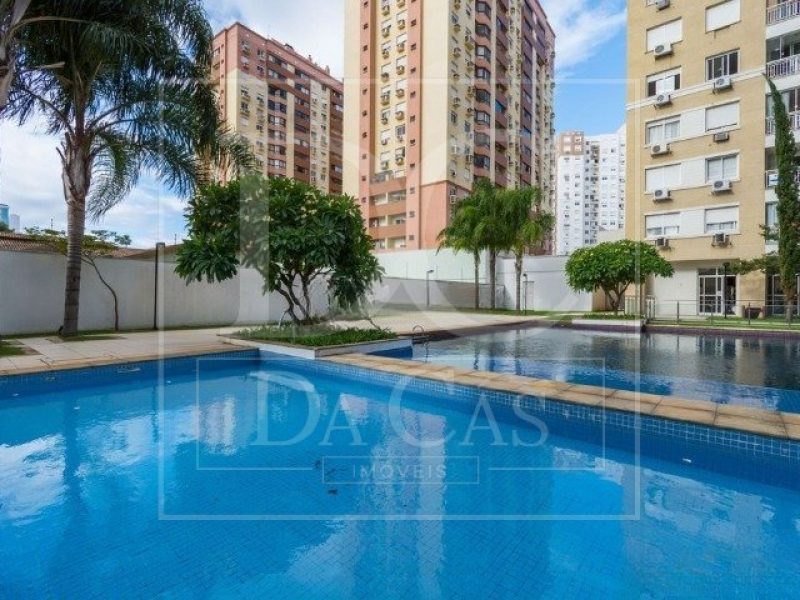 Apartamento à venda com 62m², 2 dormitórios, 1 vaga no bairro Vila Ipiranga em Porto Alegre