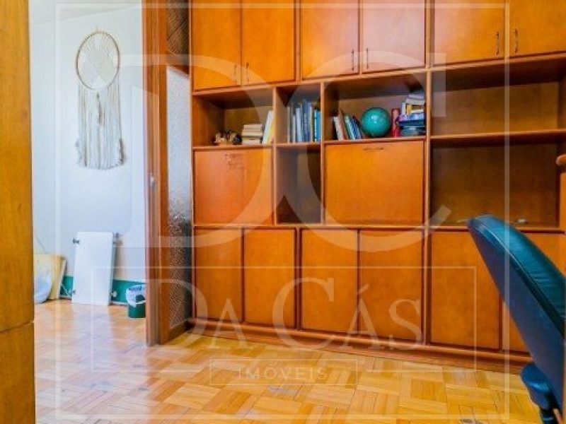 Apartamento à venda com 78m², 2 dormitórios, 1 vaga no bairro Petrópolis em Porto Alegre