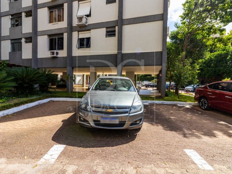 Apartamento à venda com 79m², 2 dormitórios, 1 vaga no bairro Boa Vista em Porto Alegre