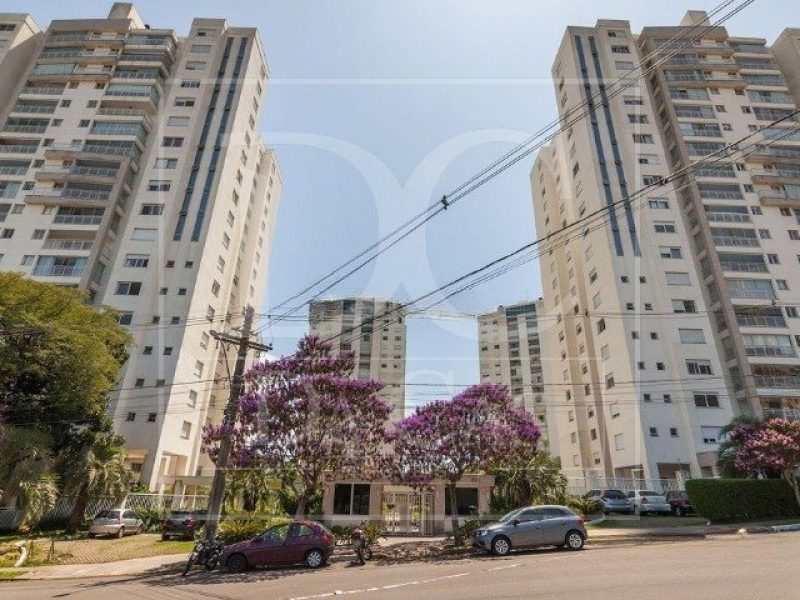 Apartamento à venda com 146m², 3 dormitórios, 3 suítes, 2 vagas no bairro Jardim Europa em Porto Alegre