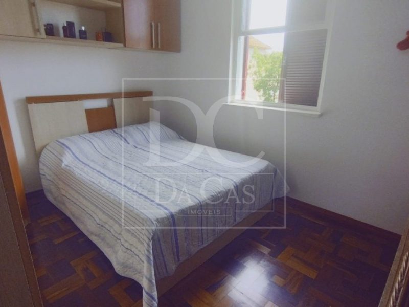 Apartamento à venda com 53m², 2 dormitórios, 2 vagas no bairro Passo da Areia em Porto Alegre