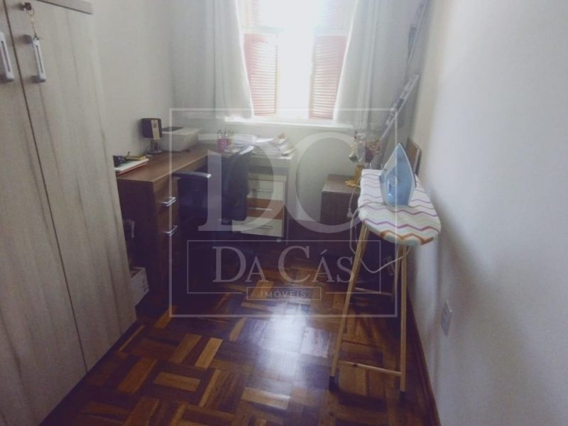 Apartamento à venda com 53m², 2 dormitórios, 2 vagas no bairro Passo da Areia em Porto Alegre