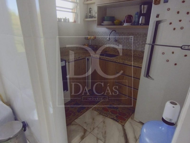 Apartamento à venda com 53m², 2 dormitórios, 2 vagas no bairro Passo da Areia em Porto Alegre