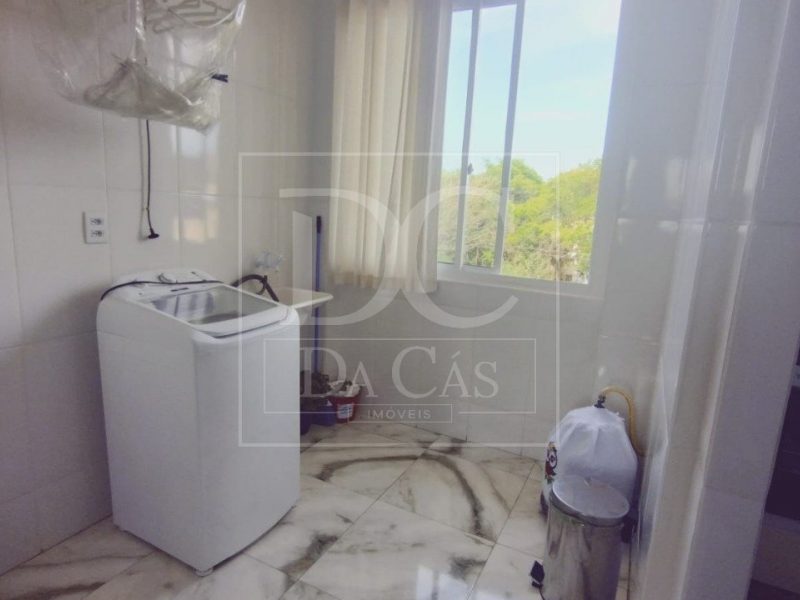 Apartamento à venda com 53m², 2 dormitórios, 2 vagas no bairro Passo da Areia em Porto Alegre