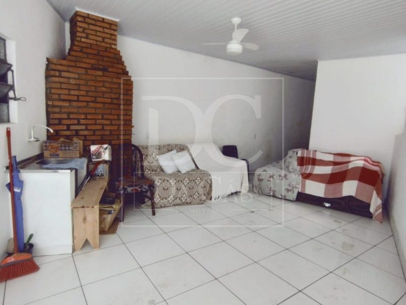 Apartamento à venda com 53m², 2 dormitórios, 2 vagas no bairro Passo da Areia em Porto Alegre