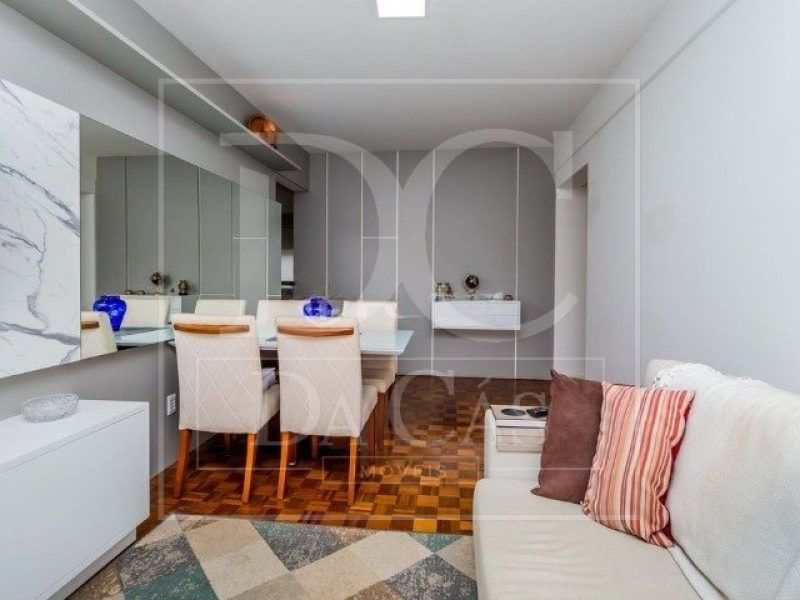 Apartamento à venda com 64m², 2 dormitórios, 1 vaga no bairro Cristo Redentor em Porto Alegre