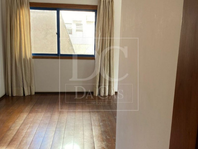 Apartamento à venda com 102m², 3 dormitórios, 1 vaga no bairro Chácara Das Pedras em Porto Alegre