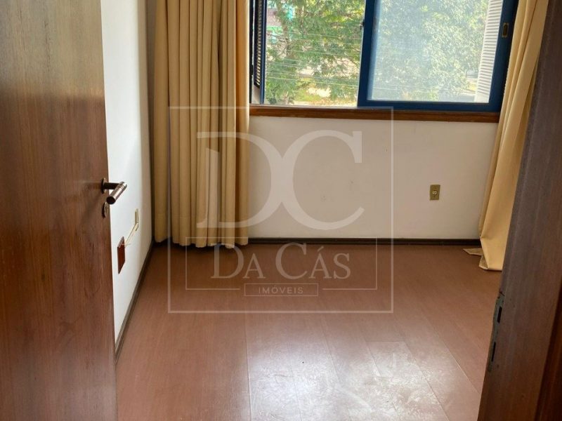 Apartamento à venda com 102m², 3 dormitórios, 1 vaga no bairro Chácara Das Pedras em Porto Alegre