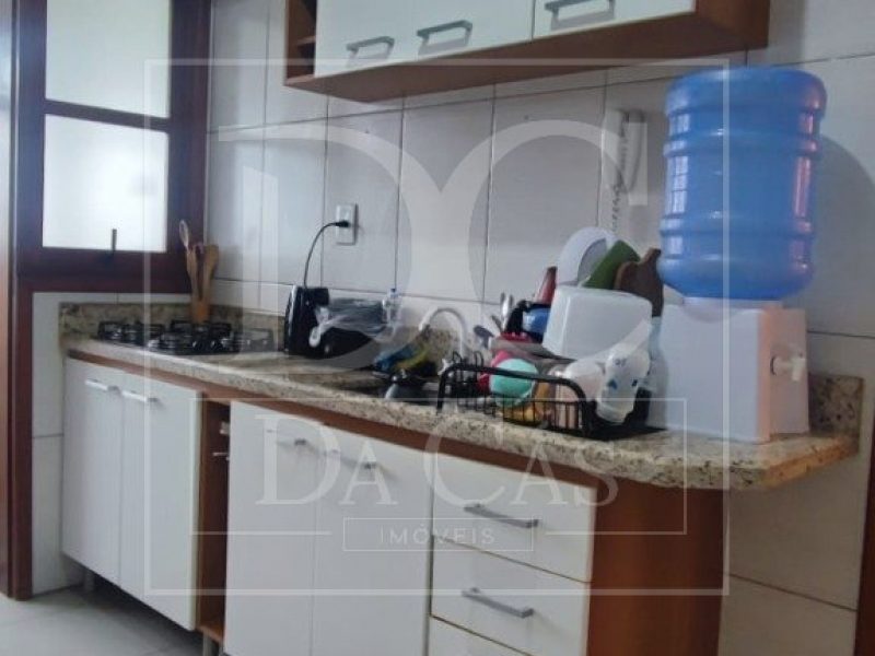 Apartamento à venda com 51m², 1 dormitório, 1 vaga no bairro Santo Antônio em Porto Alegre