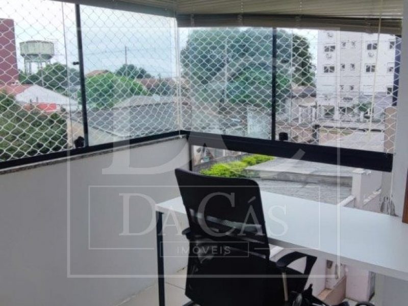 Apartamento à venda com 51m², 1 dormitório, 1 vaga no bairro Santo Antônio em Porto Alegre