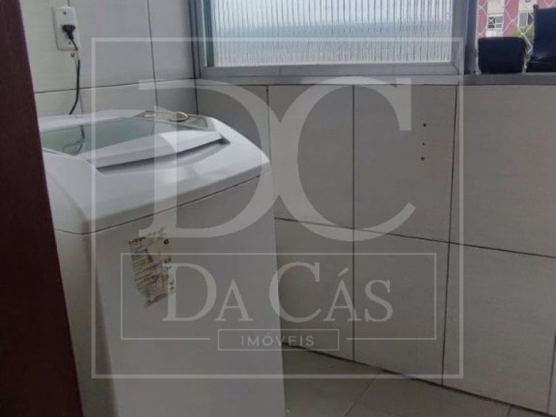 Apartamento à venda com 51m², 1 dormitório, 1 vaga no bairro Santo Antônio em Porto Alegre