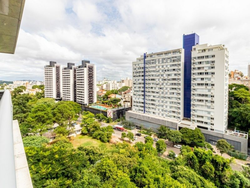 Apartamento à venda com 78m², 2 dormitórios, 1 suíte, 1 vaga no bairro Petrópolis em Porto Alegre