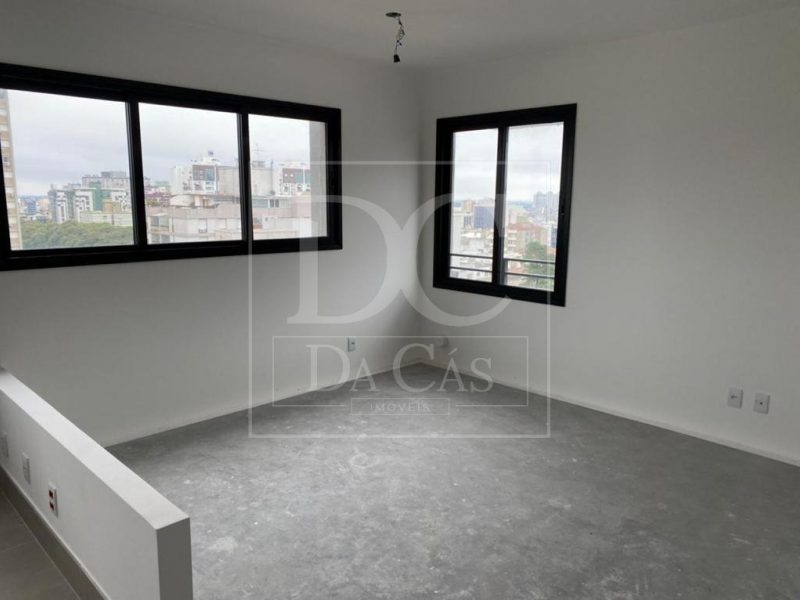 Apartamento à venda com 65m², 2 dormitórios, 1 suíte, 1 vaga no bairro Auxiliadora em Porto Alegre