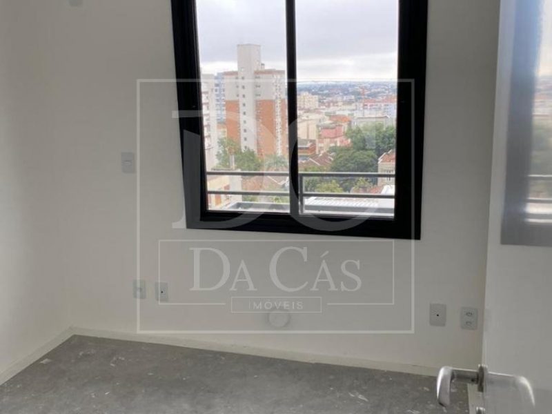 Apartamento à venda com 65m², 2 dormitórios, 1 suíte, 1 vaga no bairro Auxiliadora em Porto Alegre