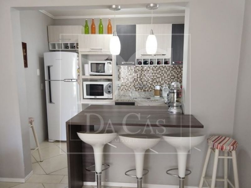 Apartamento à venda com 62m², 2 dormitórios, 1 vaga no bairro Cristal em Porto Alegre