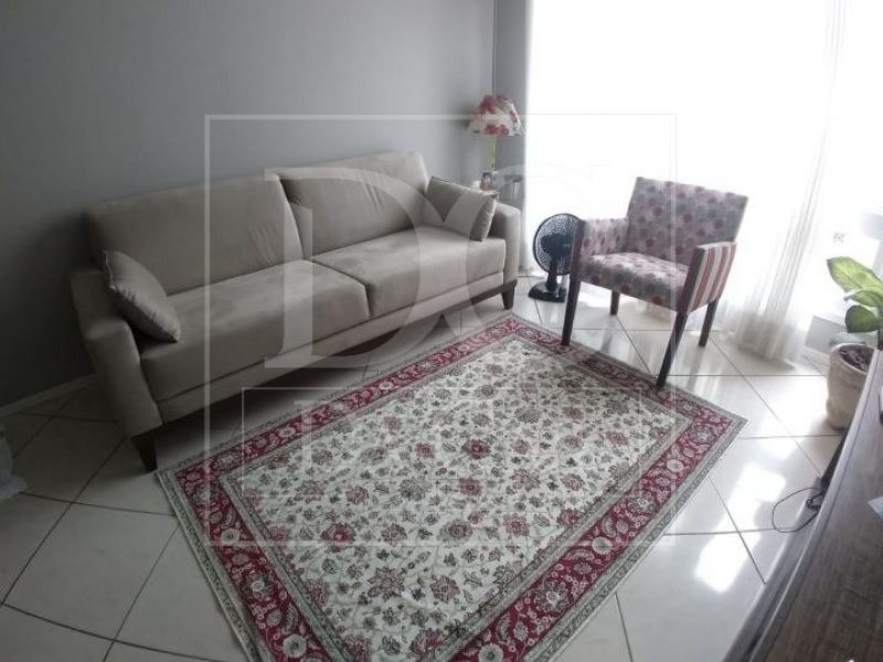 Apartamento à venda com 62m², 2 dormitórios, 1 vaga no bairro Cristal em Porto Alegre