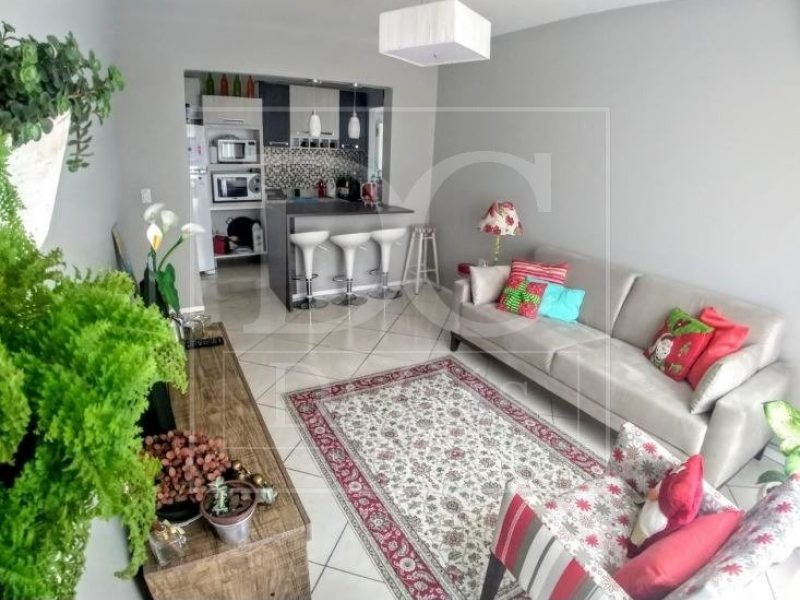 Apartamento à venda com 62m², 2 dormitórios, 1 vaga no bairro Cristal em Porto Alegre