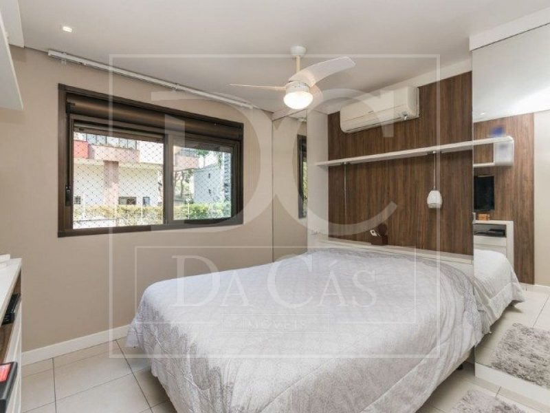 Apartamento à venda com 81m², 2 dormitórios, 1 suíte, 1 vaga no bairro Rio Branco em Porto Alegre