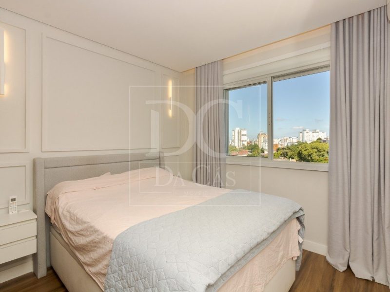 Apartamento à venda com 50m², 1 dormitório, 1 suíte, 2 vagas no bairro Petrópolis em Porto Alegre