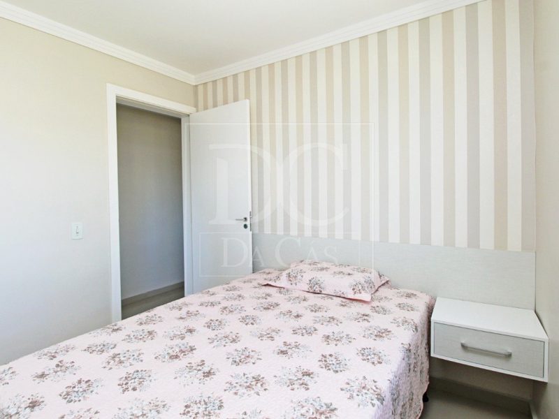 Apartamento à venda com 79m², 3 dormitórios, 1 suíte, 1 vaga no bairro Jardim Botânico em Porto Alegre