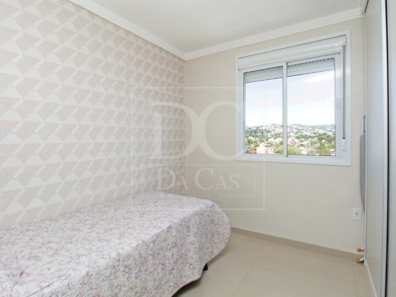 Apartamento à venda com 79m², 3 dormitórios, 1 suíte, 1 vaga no bairro Jardim Botânico em Porto Alegre