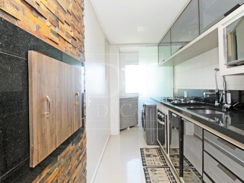 Apartamento à venda com 79m², 3 dormitórios, 1 suíte, 1 vaga no bairro Jardim Botânico em Porto Alegre