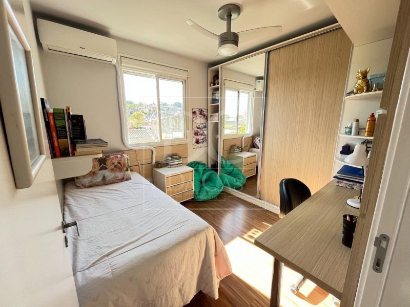 Apartamento à venda com 84m², 3 dormitórios, 1 suíte, 1 vaga no bairro Jardim Botânico em Porto Alegre