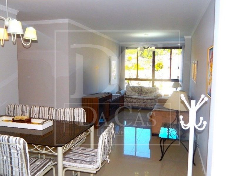 Apartamento à venda com 84m², 3 dormitórios, 1 suíte, 1 vaga no bairro Jardim Botânico em Porto Alegre