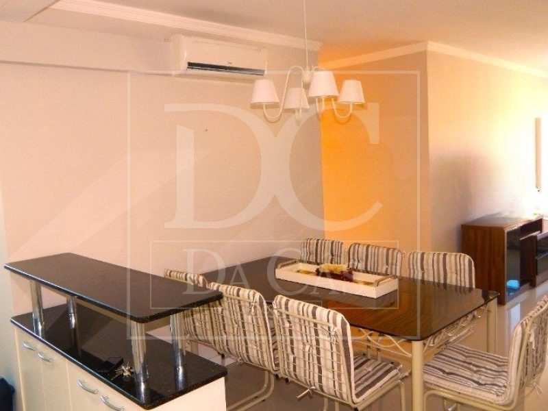 Apartamento à venda com 84m², 3 dormitórios, 1 suíte, 1 vaga no bairro Jardim Botânico em Porto Alegre