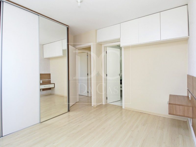 Apartamento à venda com 84m², 3 dormitórios, 1 suíte, 1 vaga no bairro Jardim Botânico em Porto Alegre